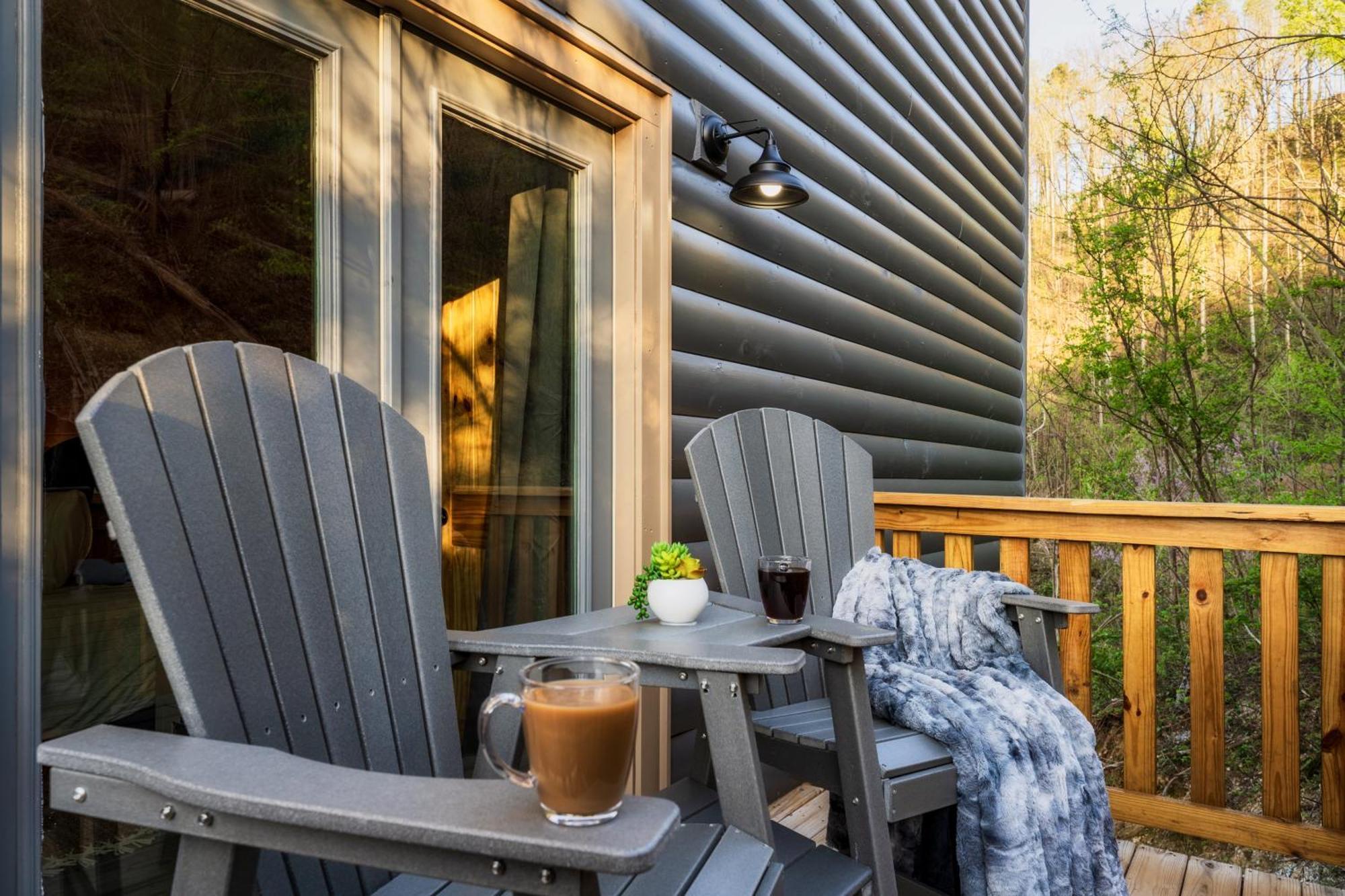 Mountainscape - Brand New Cabin W Views - Hottub - Firetable - Ps5 - Pooltable - 3 Pools Gatlinburg Ngoại thất bức ảnh