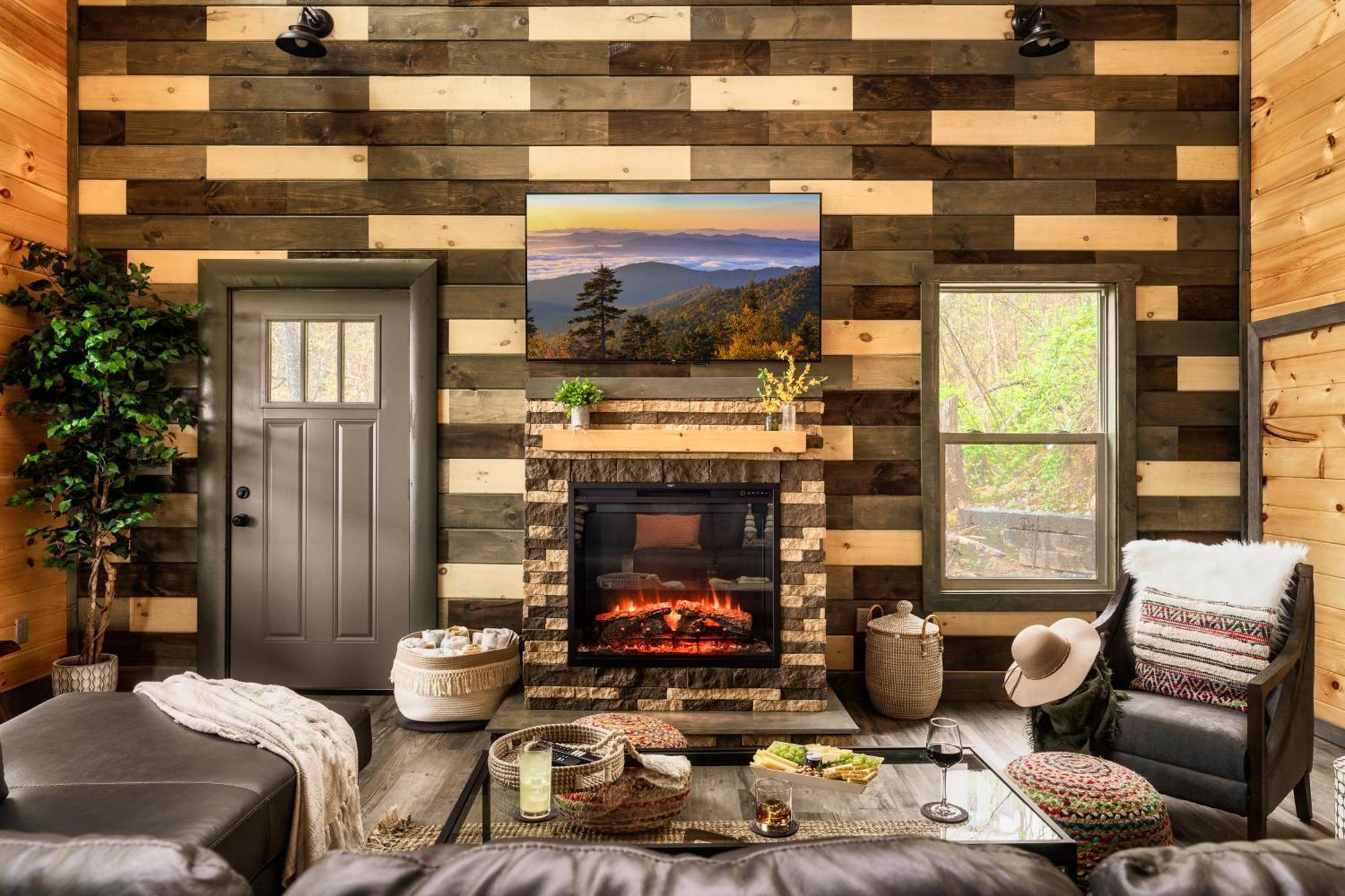 Mountainscape - Brand New Cabin W Views - Hottub - Firetable - Ps5 - Pooltable - 3 Pools Gatlinburg Ngoại thất bức ảnh